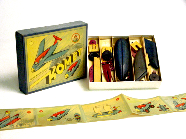 Aircraft toy